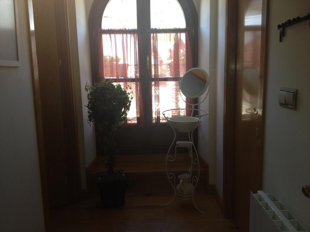 Hostal Centro Sallent De Gallego Exterior photo
