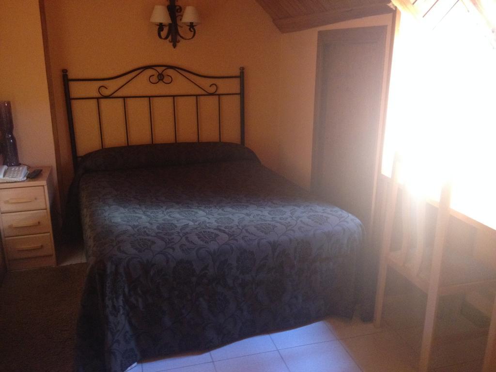 Hostal Centro Sallent De Gallego Room photo